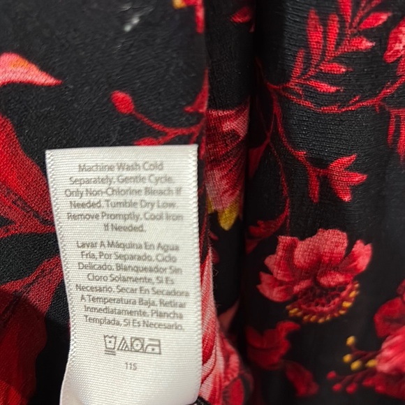 Terra & Sky Black and Red Floral Blouse - Picture 7 of 7